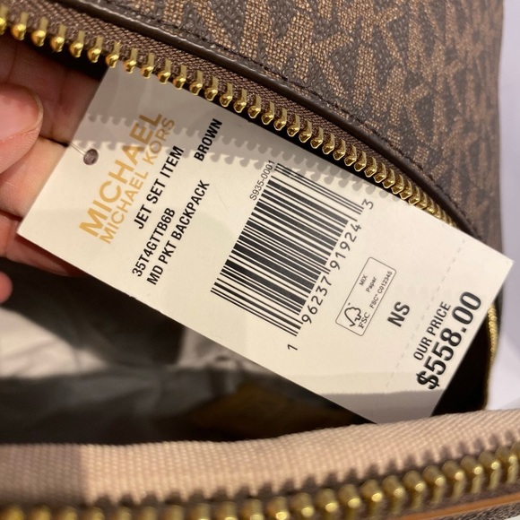 Michael Kors JET SET ITEM MD PKT BACKPACK - Picture 3 of 8